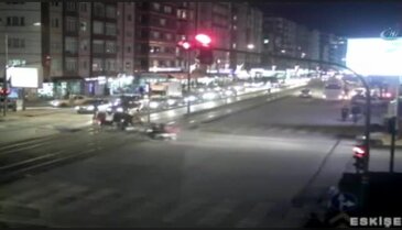 Eskişehir'de motosiklet kazaları MOBESE'de