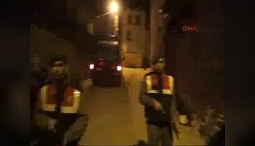 Yaşlı çifte evlerine giren hırsızlardan saldırı: 1 ölü, 1 yaralı