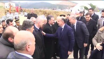 Çalışma ve Sosyal Güvenlik Bakanı Müezzinoğlu Bursa'da