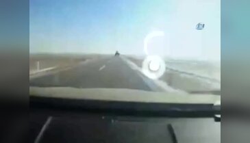 İş makinesi otomobili biçti