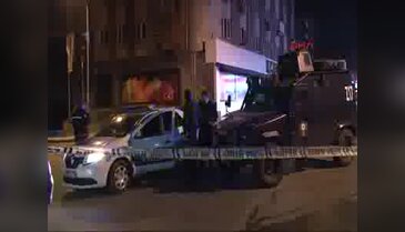 İstanbul Ataşehir'de polis aracına ateş açıldı