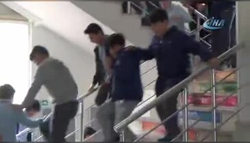 Öğretmen okulun 1'inci katından aşağı atladı