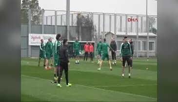 Bursaspor Teknik Direktörü Mutlu Topçu: Osmanlıspor'u yenmek istiyoruz