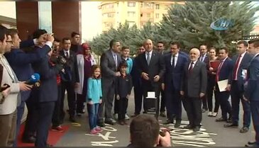 Bakan Çavuşoğlu'ndan öğrencilere 'Arda Turan' sözü