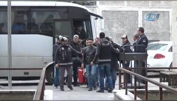 Bursa'da FETÖ'den gözaltına alınan 10 kişi adliyeye sevk edildi