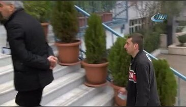 Bursa'da oğlu bir dakika ile sınavı kaçıran anne görevliler ile tartıştı