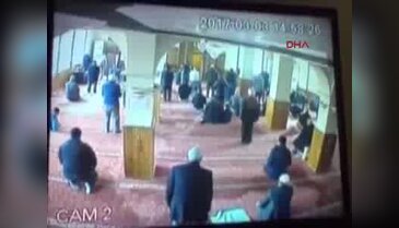 Cemaatten bağış paralarını çalmaya çalışan şüpheliye dayak