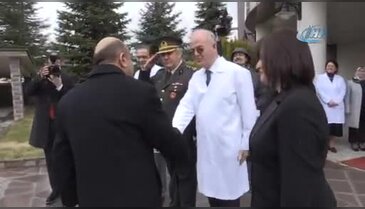 Bakan Işık hastanede gazilerle bir araya geldi