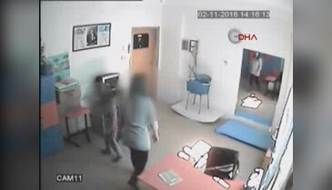 Otizimli öğrenciye dayak atan öğretmene ceza