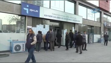 Kayseri'de büyükanneler maaş için müracaatlara başladı