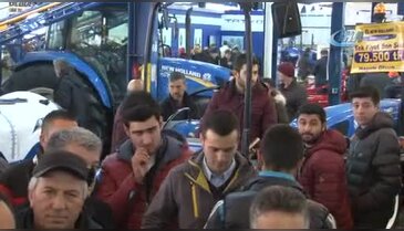 Bakan Müezzinoğlu, sigara paketine el koydu