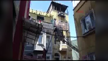 İstanbul Beyoğlu'nda yangın! Üç çocuk hayatını kaybetti