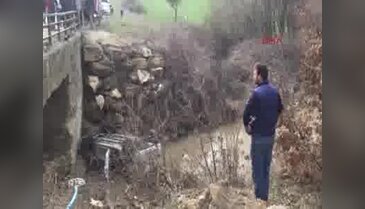 Dereye uçan otomobilin sürücüsü öldü