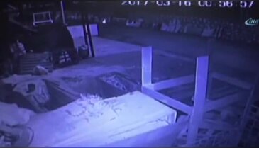 Amasya'da patrona kızdı, iş yerini yaktı