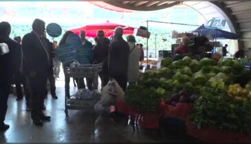 Bursa'da Dünya Su Günü'nde vatandaşlara su ikramı