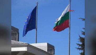 Bulgaristan'da göstericiler sınırı kapattı!