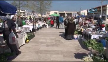 Bakan Özlü Marble gezdi, esnafla buluştu