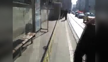 Bursa'da tramvay durağında şüpheli paket paniği