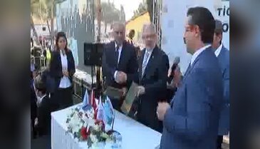Bakan Çelik, Bursa'da ilk embriyo transferini gerçekleştirdi