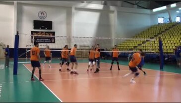 İnegöl Belediyespor'un antrenörü Zoroğlu: "İlk 4'e kalmak istiyoruz"