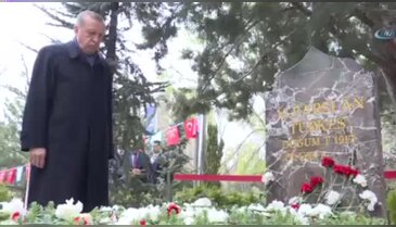 Erdoğan'dan Türkeş'in mezarına sürpriz ziyaret