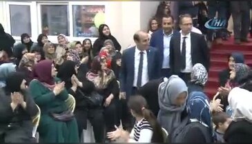 Nihat Hatipoğlu'na Bursalılardan yoğun ilgi