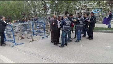 Bursa'daki HDP mitingine 900 kişi geldi, 1000 polis görev yaptı