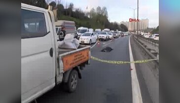 TEM'deki feci kaza trafiği durdurdu