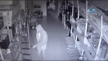 Bursa'da suç makinesi önce kameraya, sonra polise yakalandı