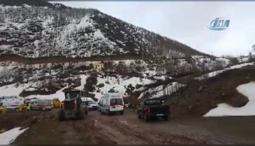 Tunceli'de helikopter düştü!