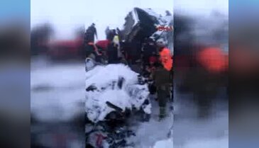 Tunceli'de enkazda arama kurtarma çalışmaları