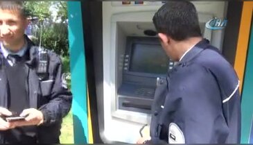 Bursa'da banka ATM'sinde düzenek iddiası polisi alarma geçirdi