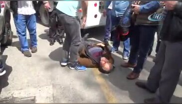 Otobüsün çarptığı yaşlı adama eşinden şok tepki