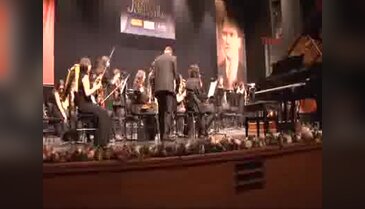 Bursa'da orkestrayı minikler yönetti