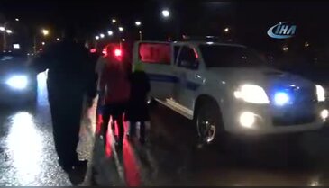 Bursa'da yeni aldığı aracı yan yattı, oğlu parayı aradı - 2