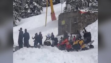 Bursa Uludağ'da kar kalınlığı 40 santimetreye ulaştı
