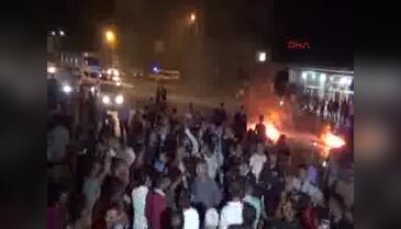 Mahalleli 'Suriyeliler Arapça küfretti' deyip yol kesti