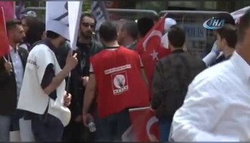 Bursa'da 1 Mayıs yürüyüşünde kavga çıktı