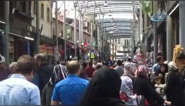 Bursa'daki bu çarşıdaki bütün esnaflar kadın