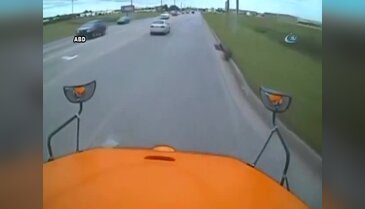 Korkunç kaza kameraya böyle yansıdı