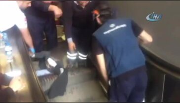 Metro durağında yürekleri ağızlara getiren olay