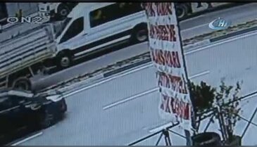 Bursa'da kamyonun çarptığı şahıs 5 metre havaya böyle uçtu