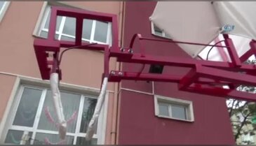 Öğretmenden voleybol smaç makinesi