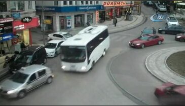 Bursa'da frenleri patlayan midibüste faciaya kıl payı!