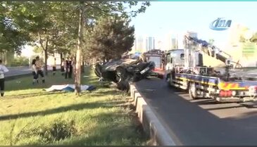 Hurdaya dönen otomobilde sıkışan sürücü hayatını kaybetti