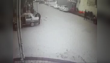 Otomobilin LPG tankı böyle patladı: 1 yaralı