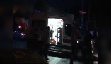 Karabük'te tır'ın dorsesindeki tren rayı otomobili kağıt gibi kesti