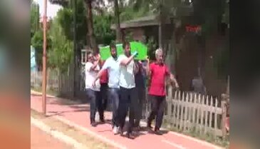 Kaldırıma çekilen ip 17 yaşındaki gencin kafasını koparttı