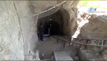 Dracula'nın esir tutulduğu kaledeki gizli geçitte 140 metre derinliğe ulaşıldı