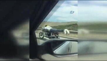 Trafikte tehlikeli şov